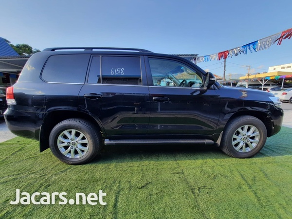 Toyota Land Cruiser 2,5L 2016-6