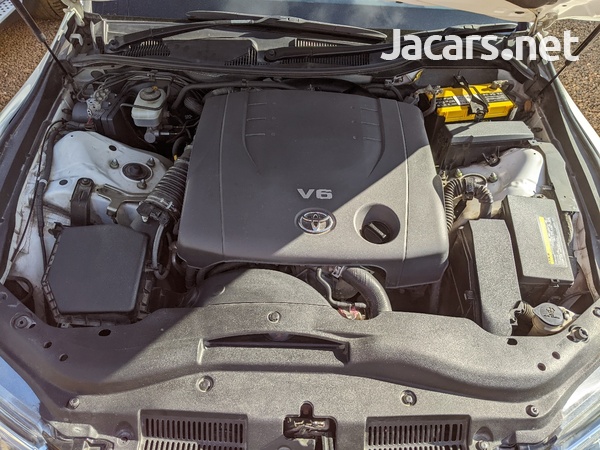 Toyota Mark X 2,4L 2014-5