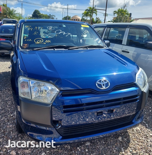 Toyota Probox 1,5L 2017-3