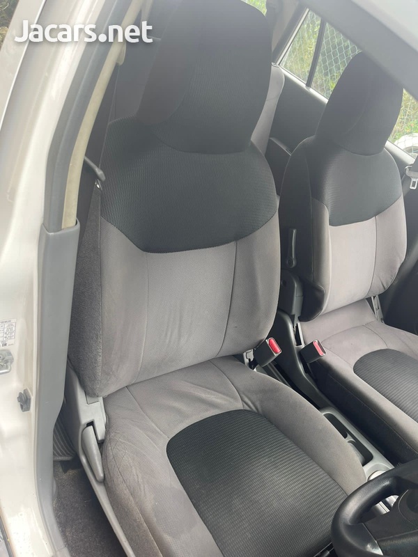 Nissan AD Wagon 1,5L 2013-5