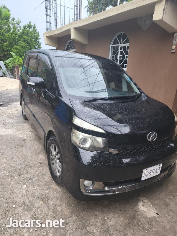 2010 Toyota Voxy-5