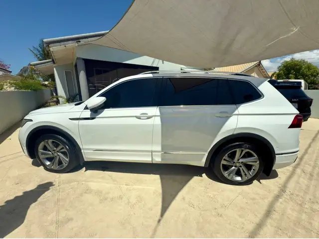 Volkswagen Tiguan 2,0L 2023, Saint Catherine - 6