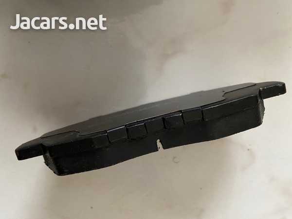 2009 Honda Civic EX ceramic front brake pad-4
