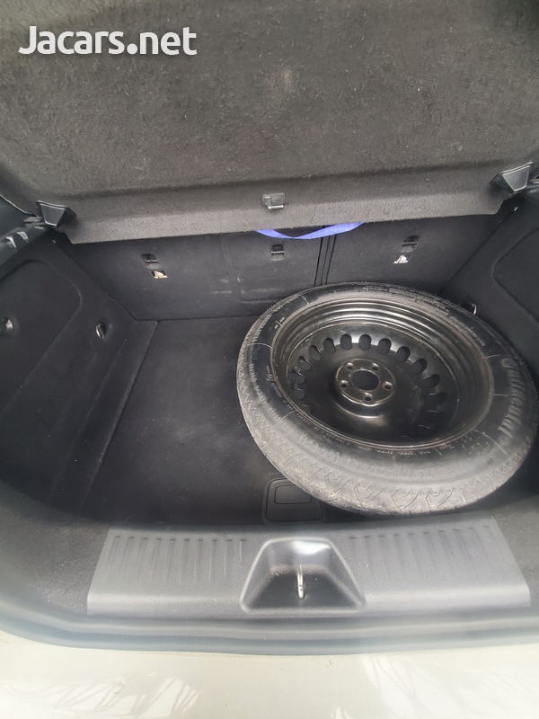 Mercedes-Benz A-Class 1,6L 2014-11