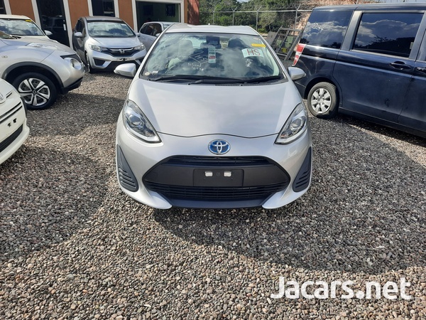 Toyota Aqua 1,5L 2017-1
