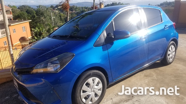 Toyota Vitz 1,3L 2014-1