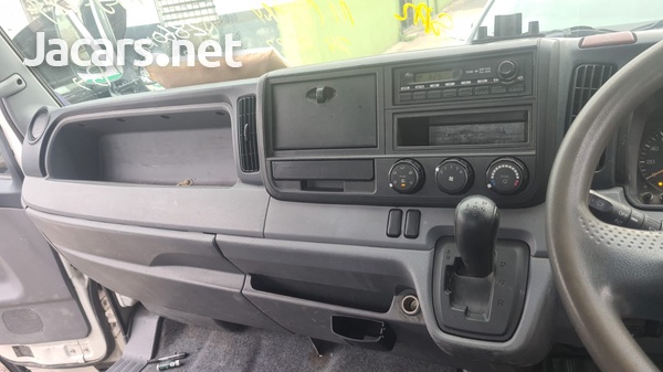 2012 Mitsubishi Canter-8