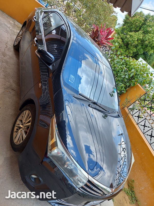 Toyota Corolla Altis 1,6L 2014-2