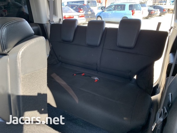 Honda Stepwgn Spada 2,0L 2012-7