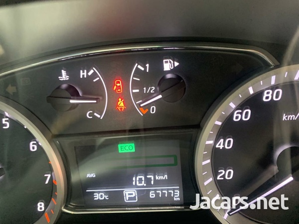 Nissan Sylphy 1,5L 2014-1