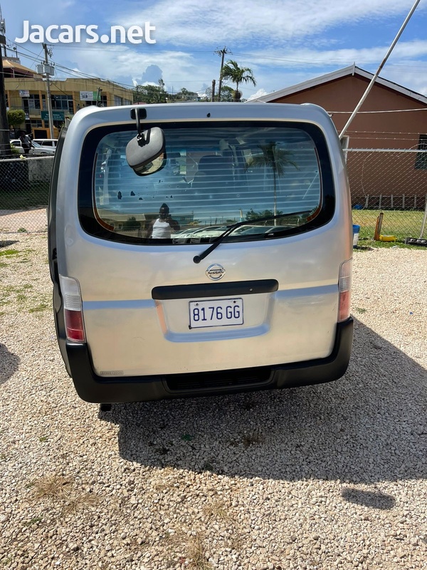 Toyota Hiace 2,5L 2006-3
