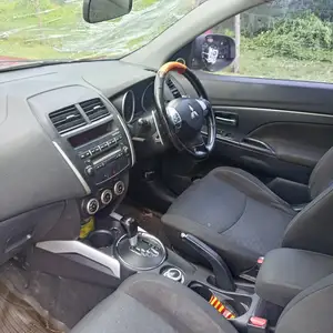 Mitsubishi Nativa