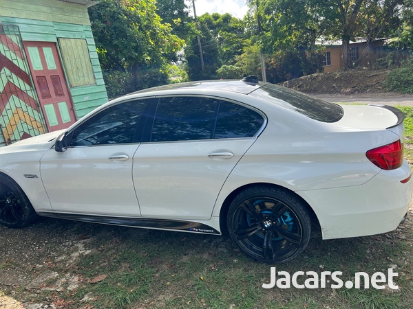 BMW 5-Series 2,8L 2012-4
