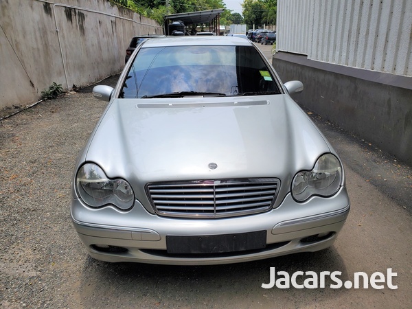 Mercedes-Benz C-Class 2,0L 2003-9