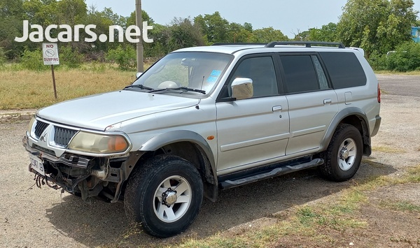 Mitsubishi Montero Sport 3,0L 2002-3