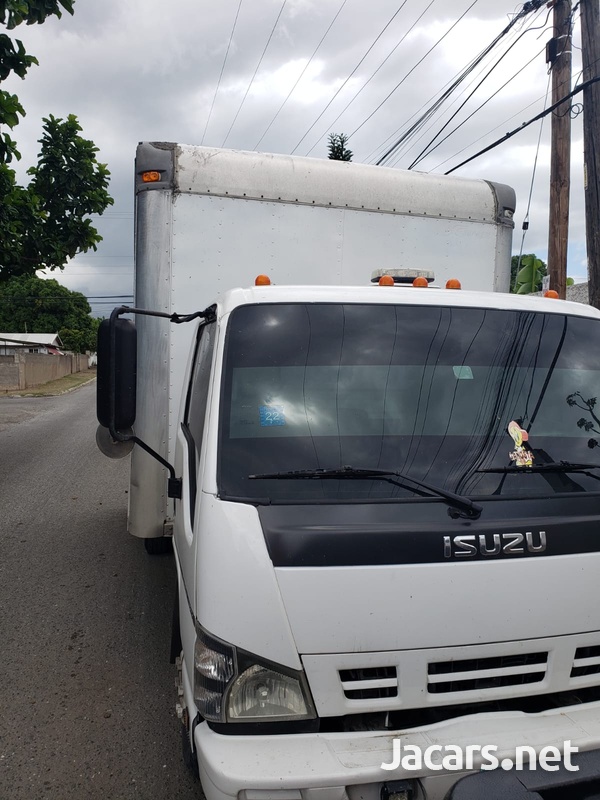 2006 Isuzu NPR-2