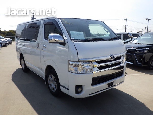 Toyota Hiace 2,0L 2014-3