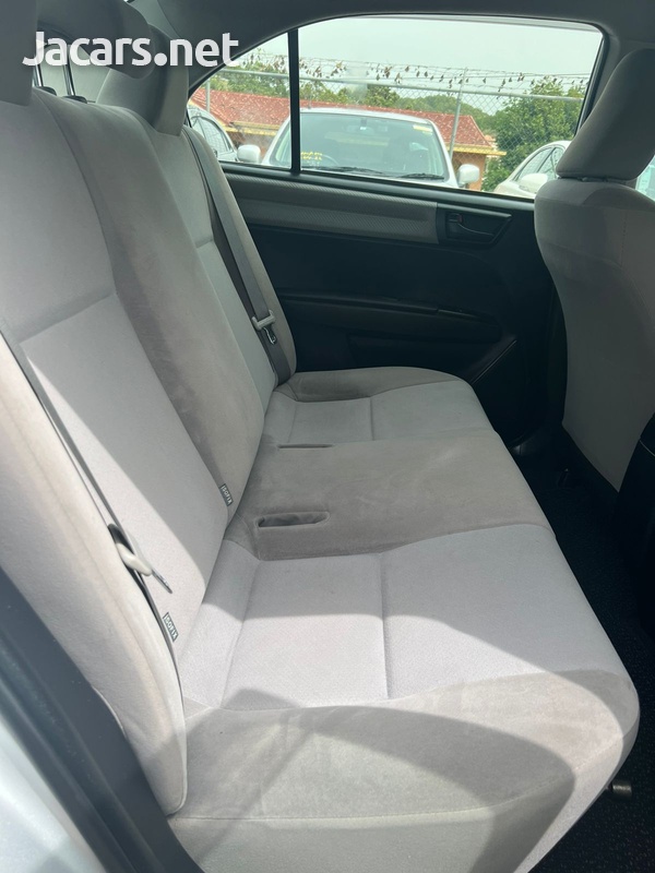 Toyota Axio 1,5L 2014-5
