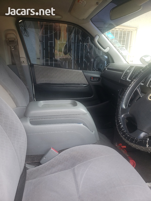 2008 Toyota Hiace-12