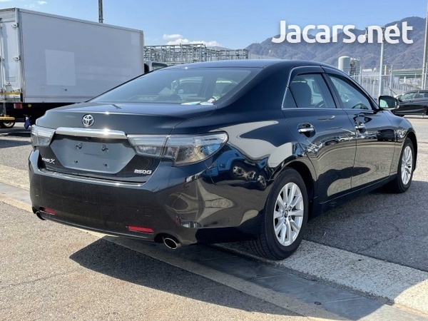 Toyota Mark X 2,5L 2017-8