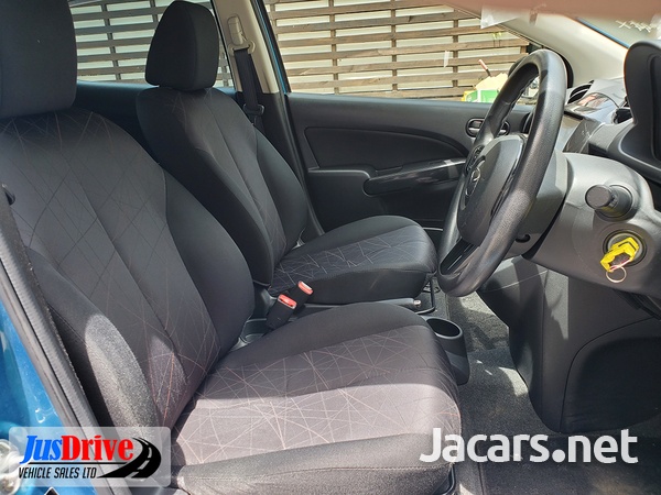Mazda Demio 1,3L 2013-7
