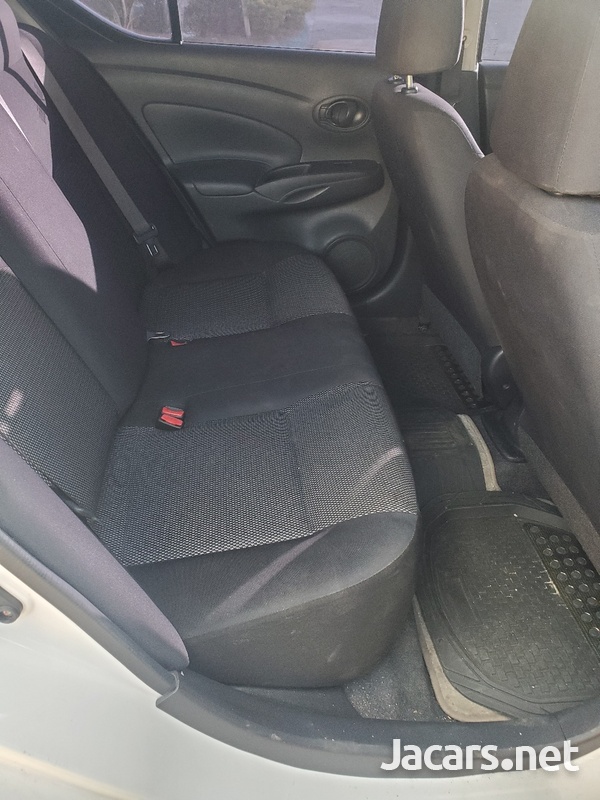 Nissan Latio 1,2L 2015-7