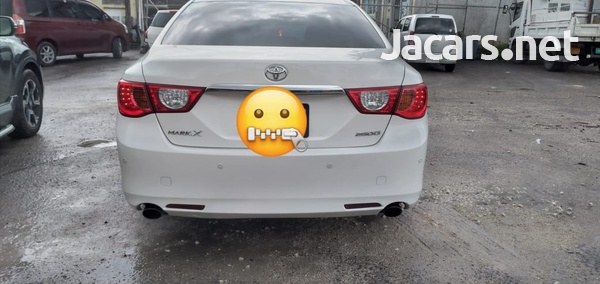 Toyota Mark X 2,5L 2012-7