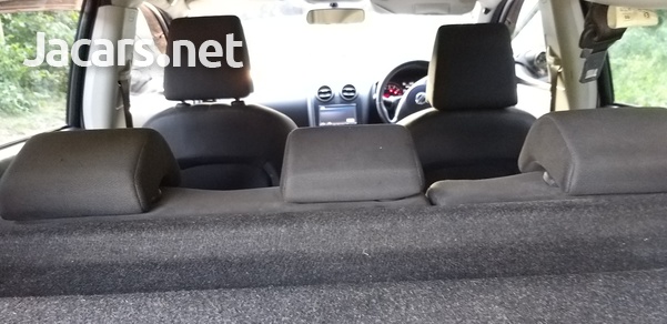 Nissan Dualis 2,0L 2010-8