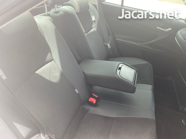 Toyota Mark X 3,5L 2015-8