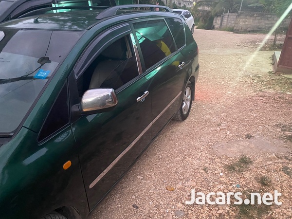 Toyota Picnic 1,5L 2003-6