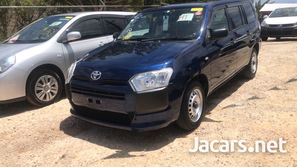 Toyota Probox 1,5L 2017-1