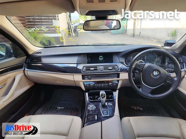 BMW 5-Series 2,0L 2013-7