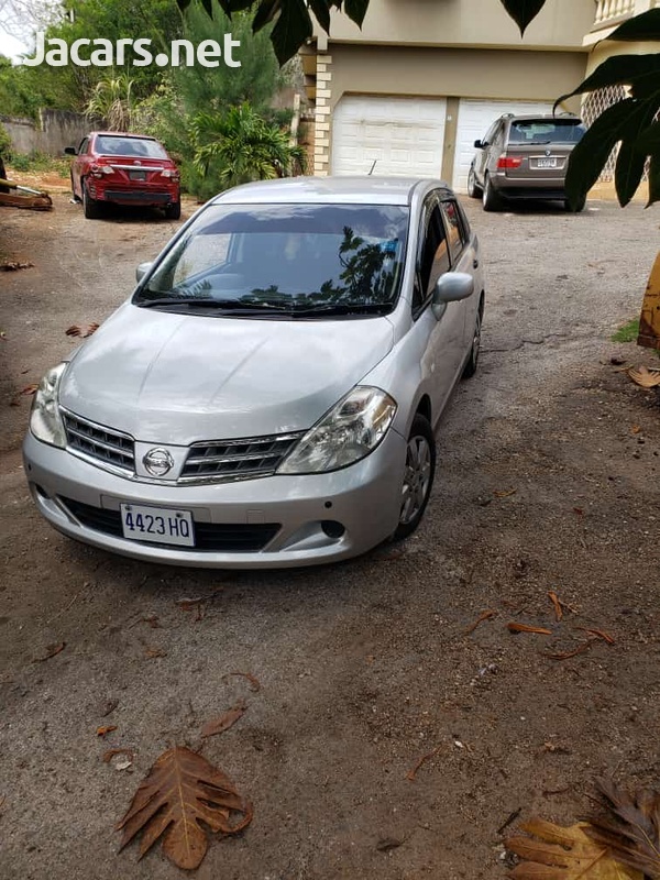Nissan Tiida 1,5L 2011-1
