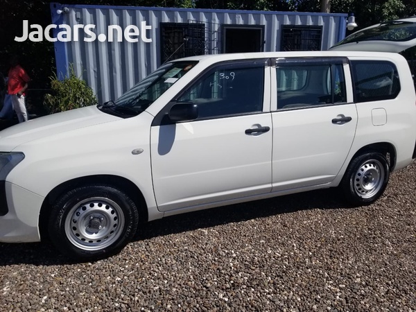 Toyota Probox 1,5L 2017-9
