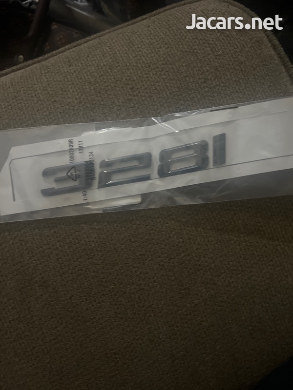 BMW 328i badge