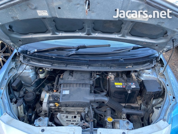 Toyota Belta 1,6L 2010-9