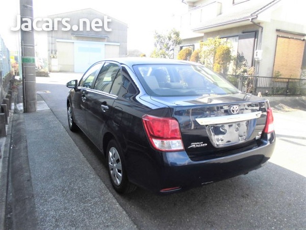 Toyota Axio 1,5L 2013-2