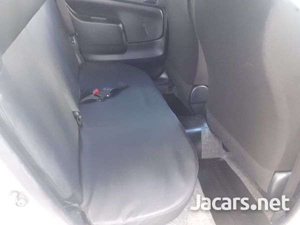 Toyota Probox 1,5L 2016-10