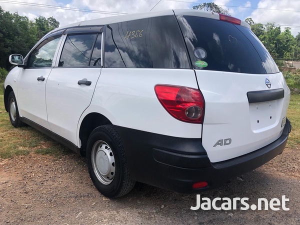 Nissan AD Wagon 1,5L 2016-4