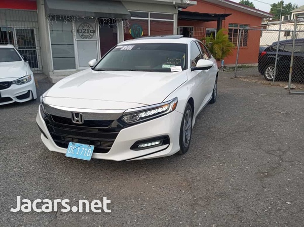 Honda Accord 1,5L 2020-10