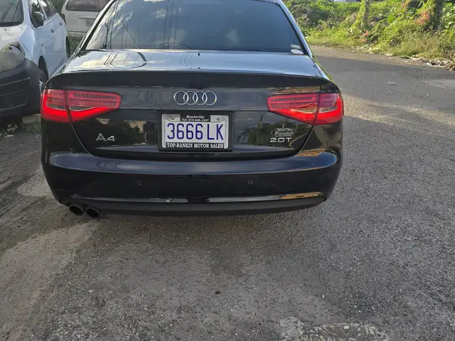 Audi A4 2,0L 2014, Saint James - 2