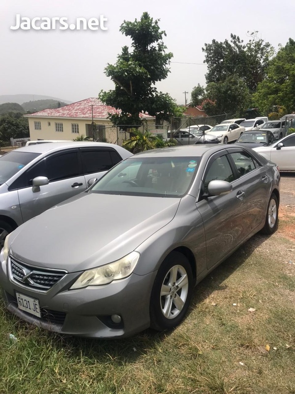Toyota Mark X 2,5L 2012-3