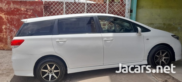 Toyota Wish 1,8L 2012-12