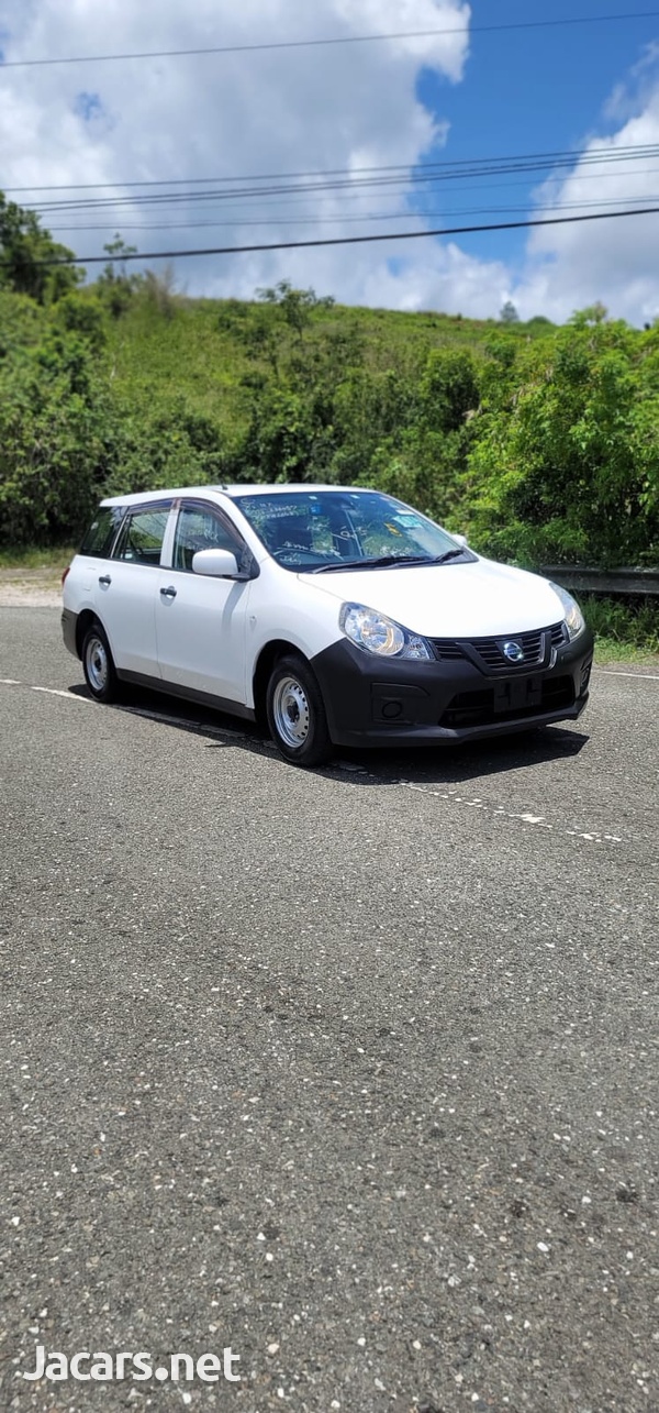 Nissan AD Wagon 1,5L 2017-6
