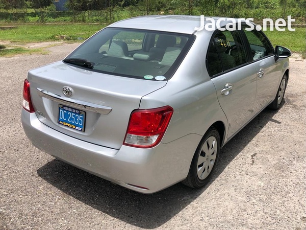 Toyota Axio 1,5L 2013-4