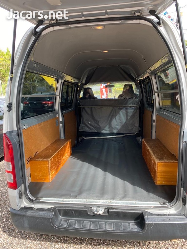 Toyota Hiace 2,5L 2015-5