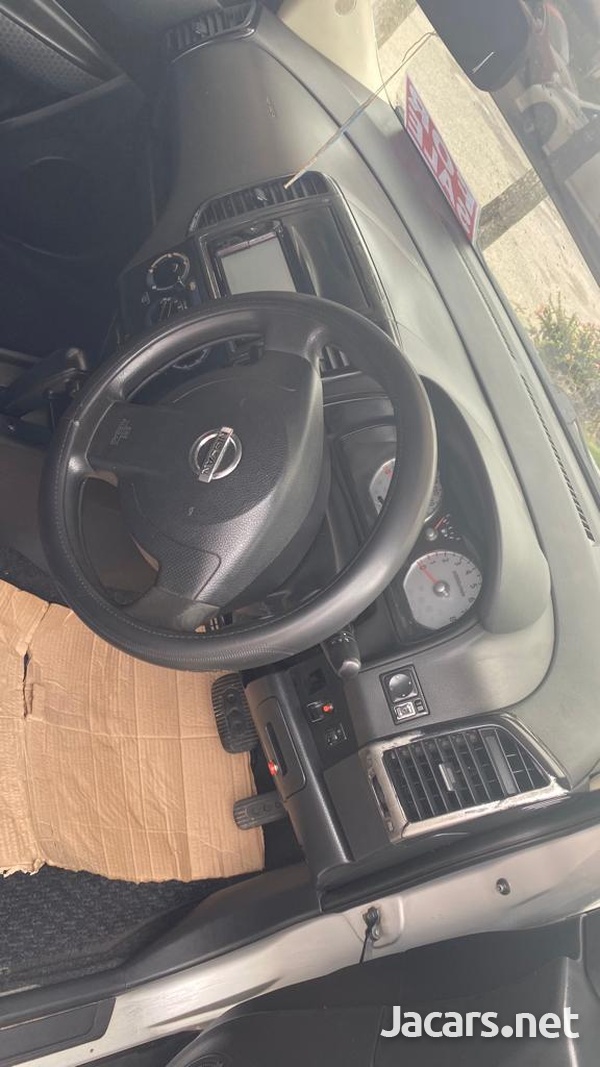 Nissan Wingroad 1,5L 2011-5