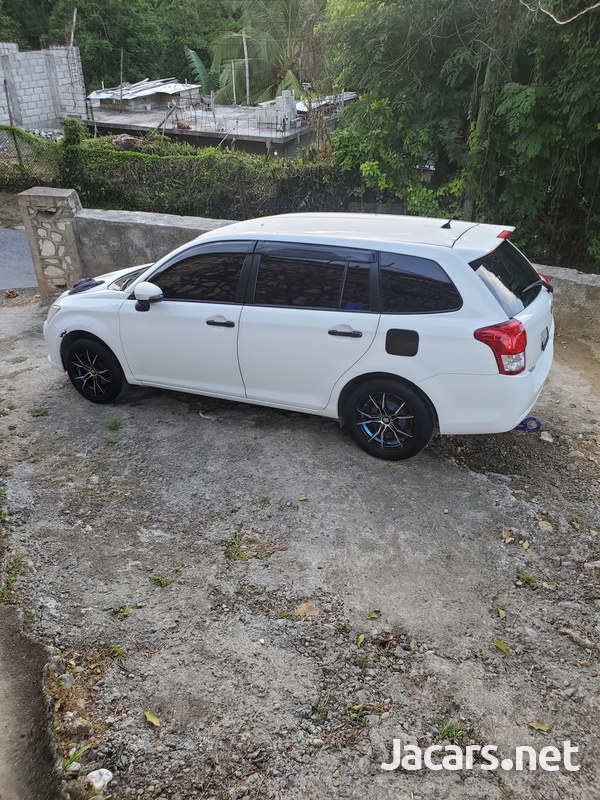 Toyota Corolla 2,0L 2013-5