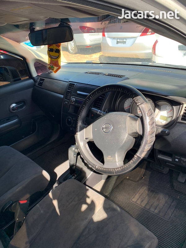 Nissan Tiida 1,5L 2012-7