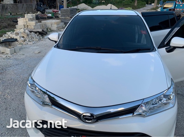 Toyota Fielder 1,8L 2017-3